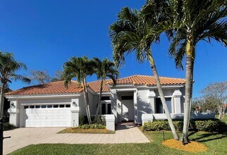 Building Photo - 2716 Oakmont Ct