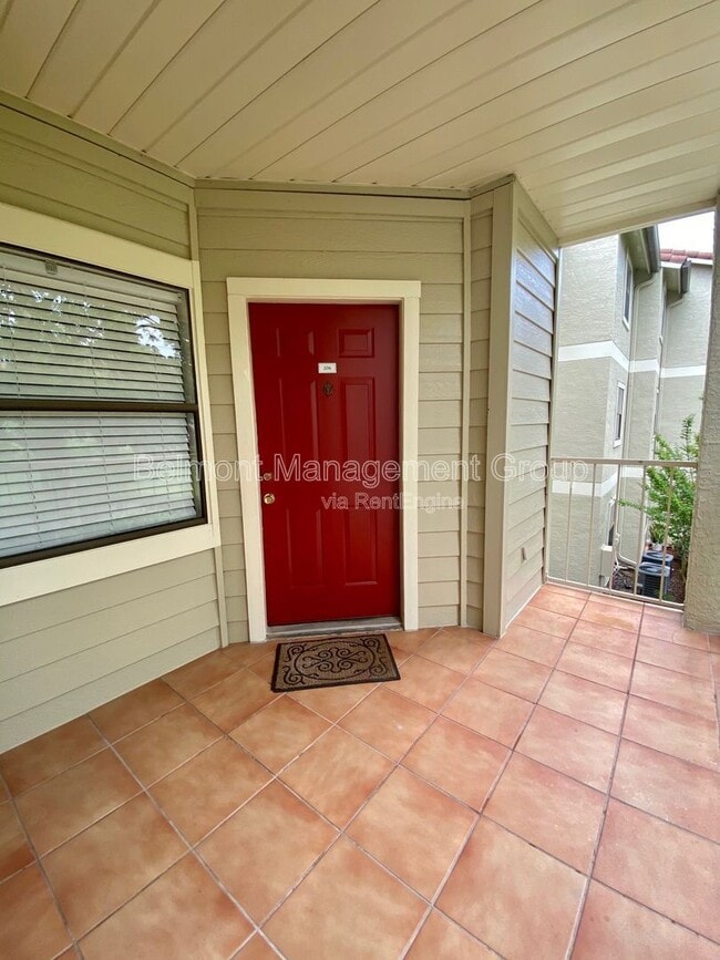 Photo - 3004 Parkway Blvd Apartment