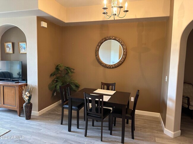 Foto del edificio - 14575 W Mountain View Blvd