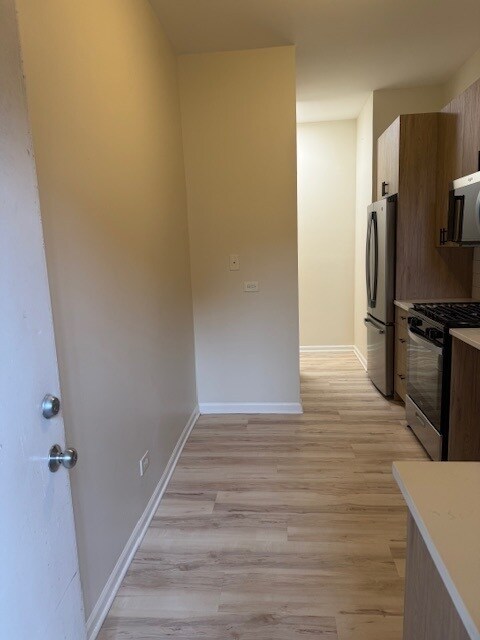 Foto del edificio - 1303 W Morse Ave