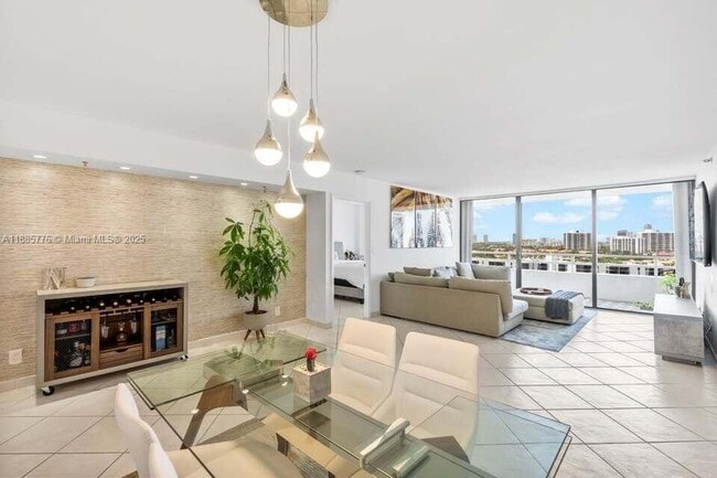 Foto del edificio - 20225 NE 34th Ct