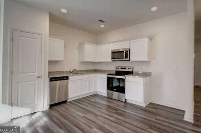 Foto del edificio - 3180 Delancy St