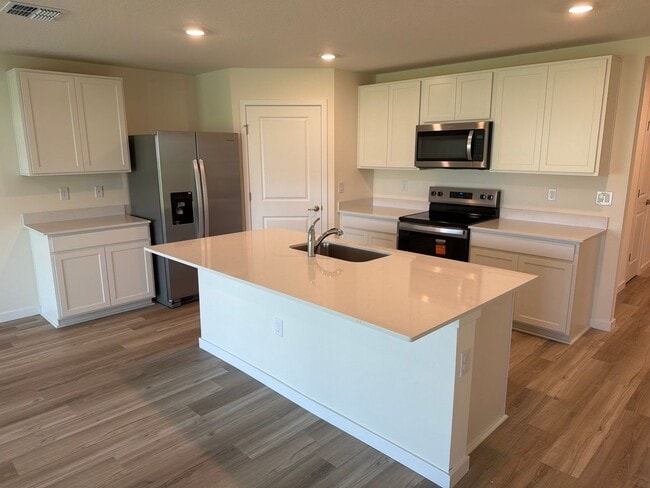 Building Photo - 8665 Barragan Dr