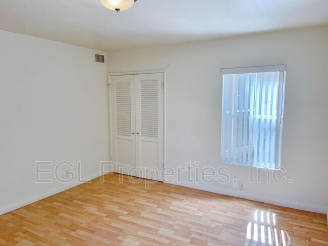 Building Photo - 9341 W Olympic Blvd