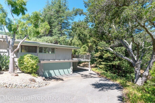 Building Photo - 4 br, 3.5 bath House - 16135 Greenwood Lane
