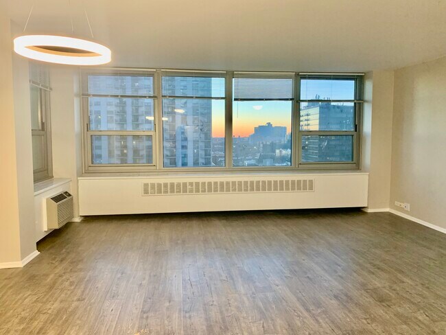 Living Room’s Sunset View - 1255 N Sandburg Ter