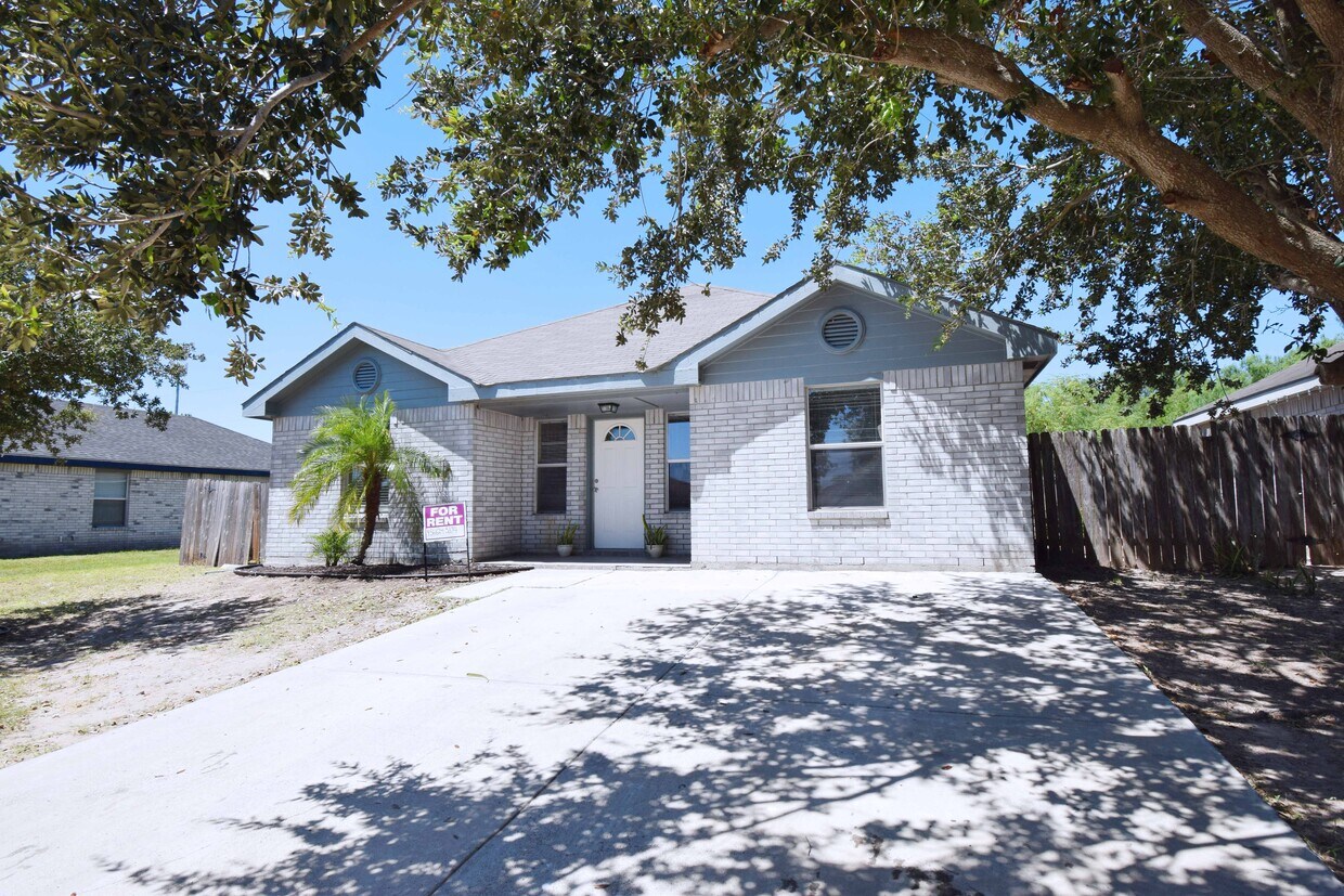 Foto principal - 904 W 31st St