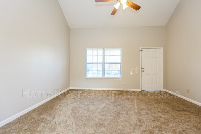 Building Photo - 302 Vernon Traylor Dr