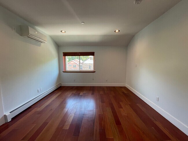 Foto del edificio - 53-62 61st St