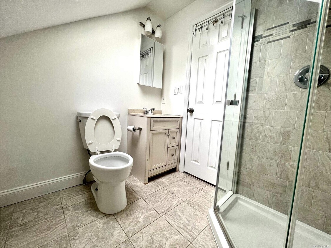 Foto del edificio - 8 Fern Pl