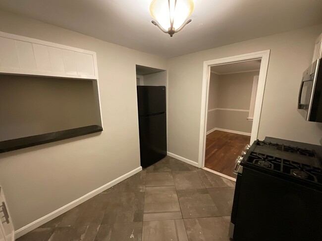 Foto del edificio - 610 E 266th St