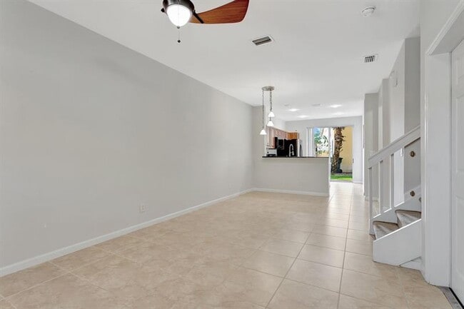 Building Photo - 3204 NW 33rd St