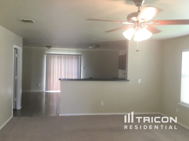 Building Photo - 2226 Midbury Drive Lancaster TX