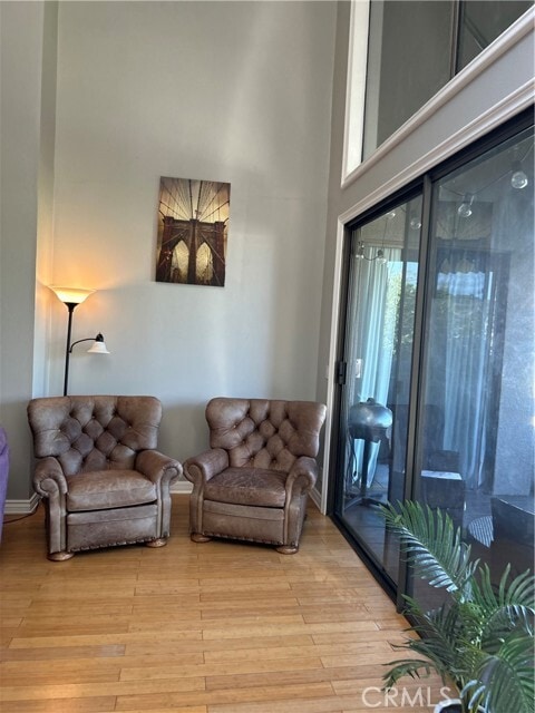 Foto del edificio - 5330 Yarmouth Ave