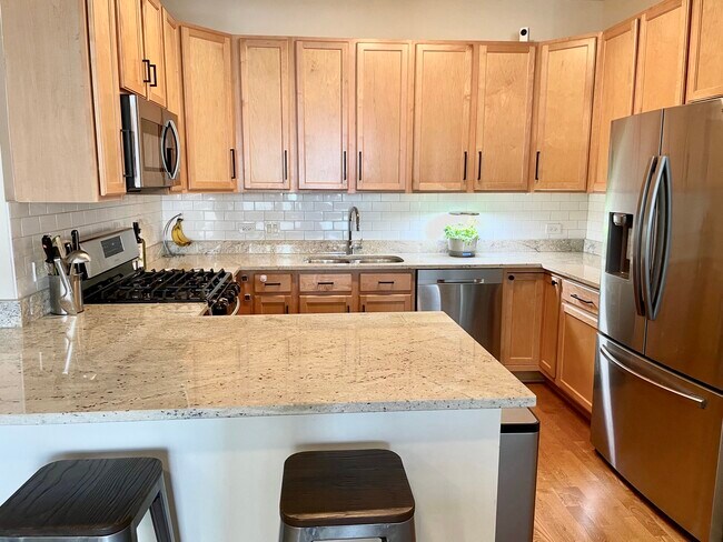 Foto del edificio - 909 W Washington Blvd