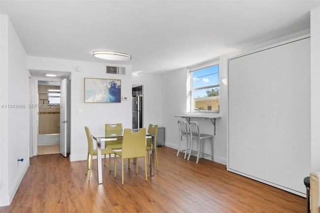 Foto del edificio - 631 Jefferson Ave