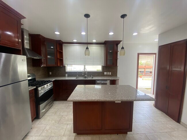 Kitchen - 1284 N Sierra Bonita Ave