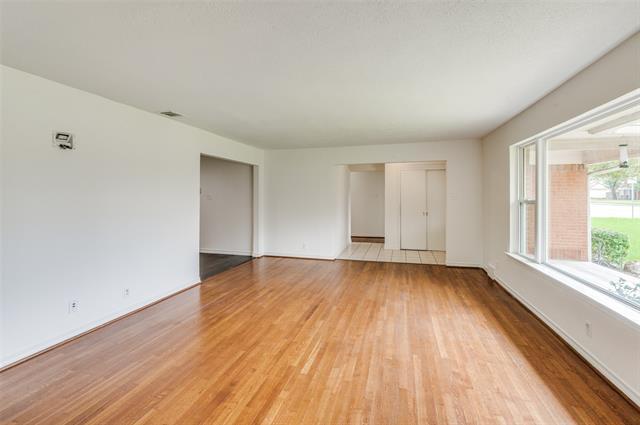 Foto del edificio - 6815 Azalea Ln