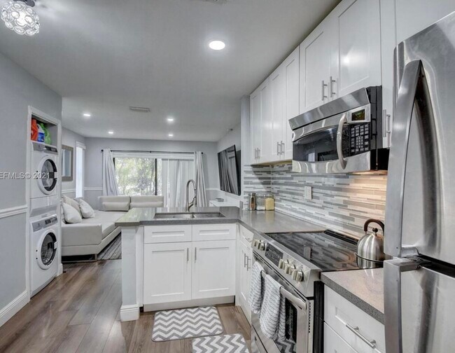 Foto del edificio - 9270 NW 40th St