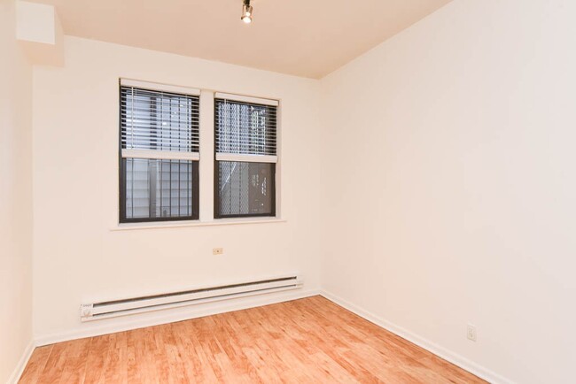 Foto del edificio - 2837 W Palmer St
