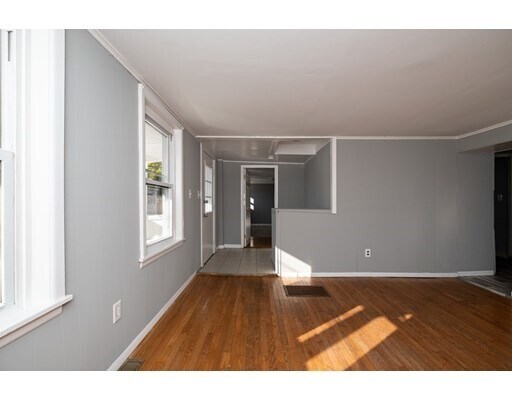 Building Photo - 205 High St