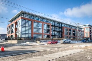 Building Photo - 208 St Leger St