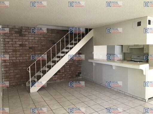 Building Photo - Nice Clean Stockton 2 Bedroom 1 Bathroom C...