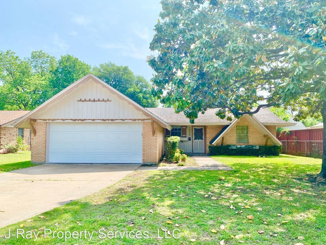 Foto principal - 3 br, 2 bath House - 1212 S Story Road