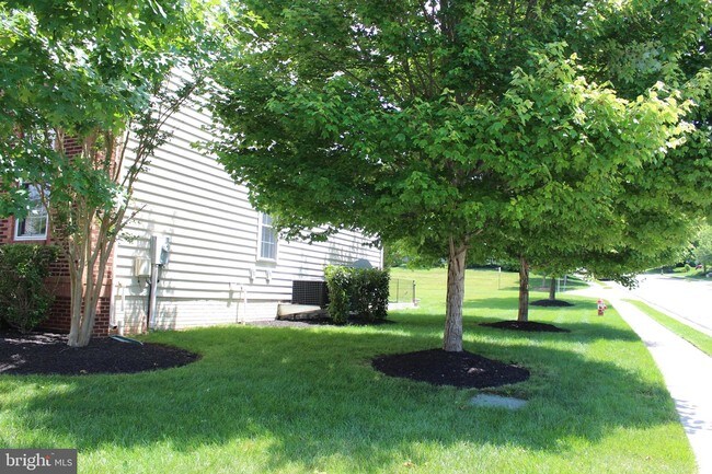 Building Photo - 20990 Hooded Crow Dr