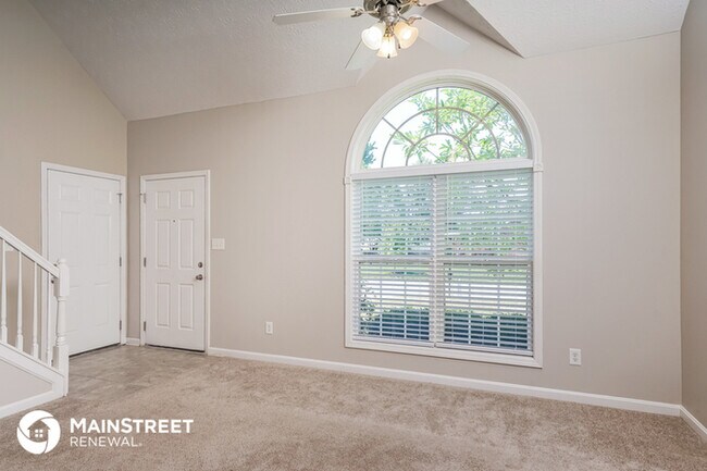 Building Photo - 10419 Leven Blvd