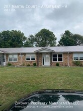 Building Photo - 207 Martin Ct