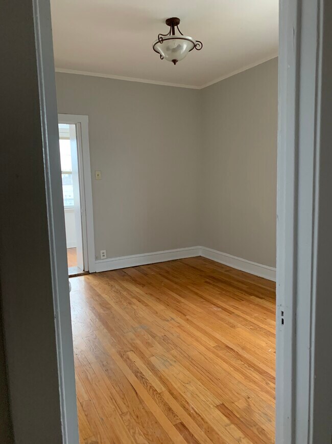 Bedroom 2 - 6338 N Mozart St