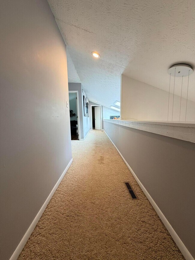 Building Photo - 8226 Glencree Pl