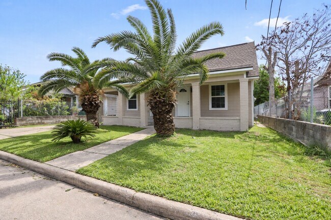 Foto del edificio - 6618 Avenue N