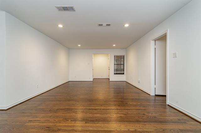 Building Photo - 6433 Ravendale Ln