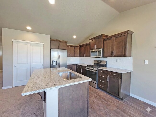 Cocina - 1096 N Ryde Ave