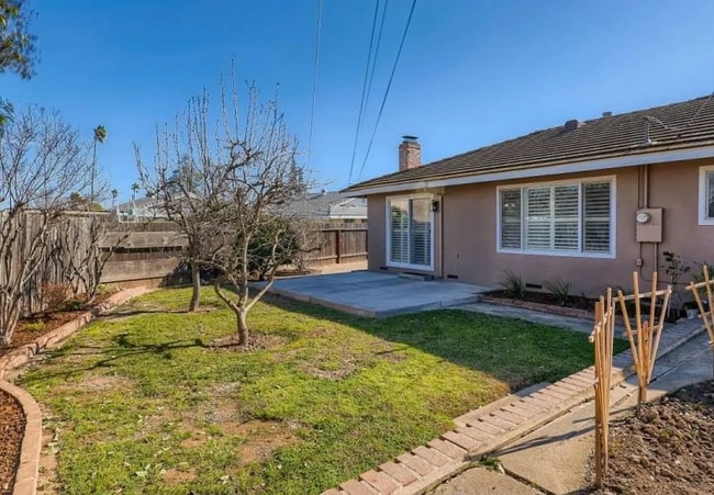 Building Photo - AMAZING 4/2 (Power Inn/Florin) Home!  Plea...
