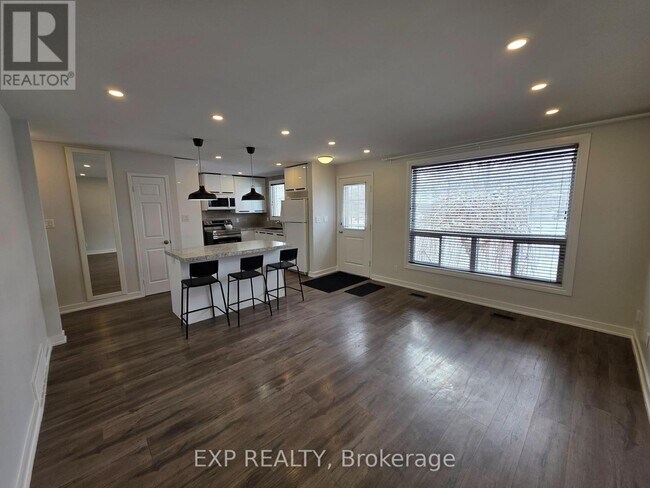 Building Photo - 77 Kulpin Ave