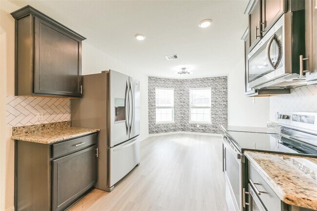 Foto del edificio - 15238 Snowdrop Field Dr