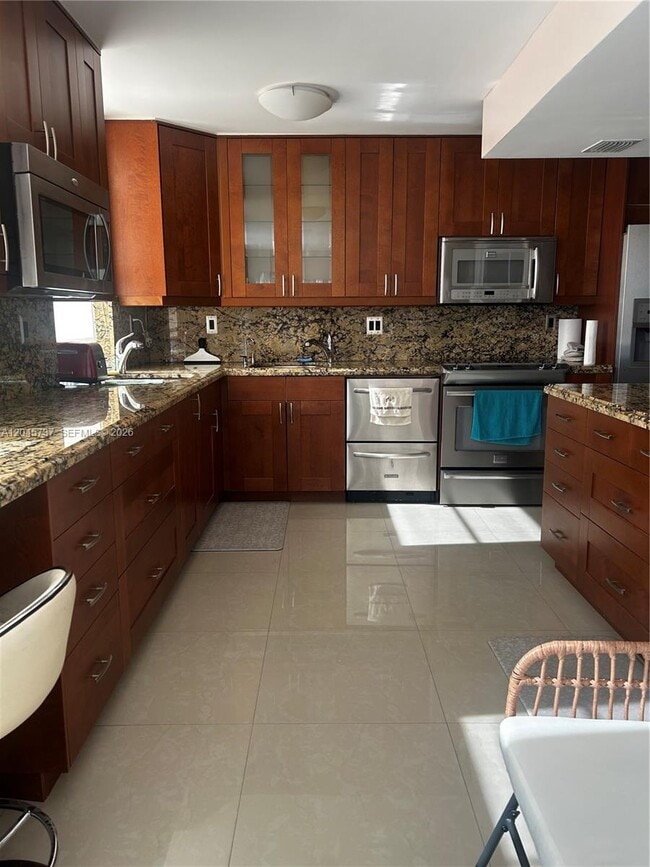 Foto del edificio - 231 174th St