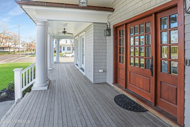 Foto del edificio - 101 Tuttle Ave