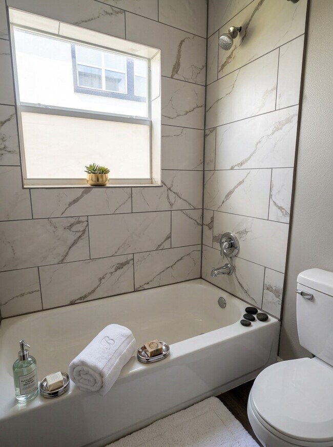 Foto del edificio - 122 Pineview Dr