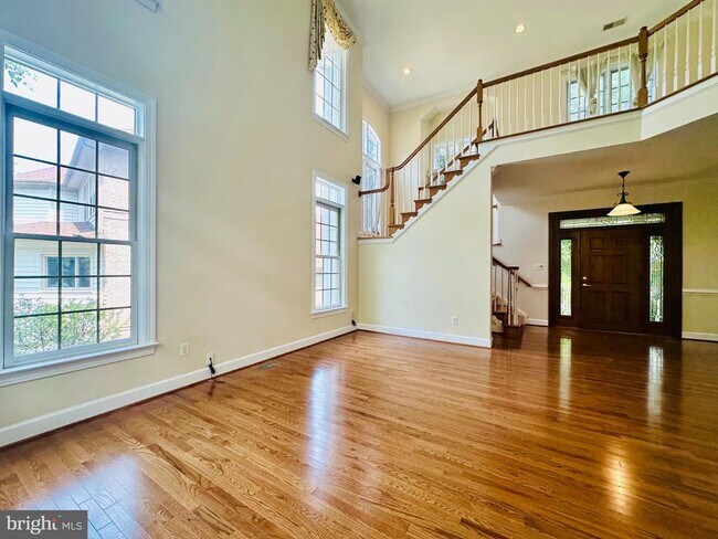 Foto del edificio - 1460 Carrington Ridge Ln