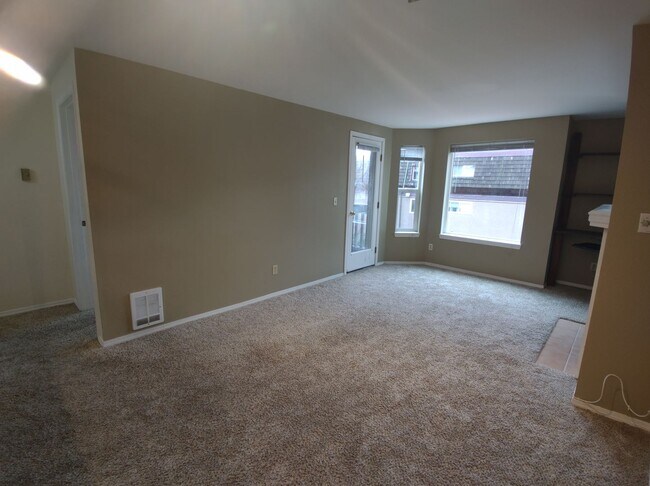 Foto del edificio - 2152 N 112th St