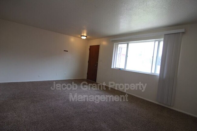 Foto del edificio - 2170 St Clair Rd
