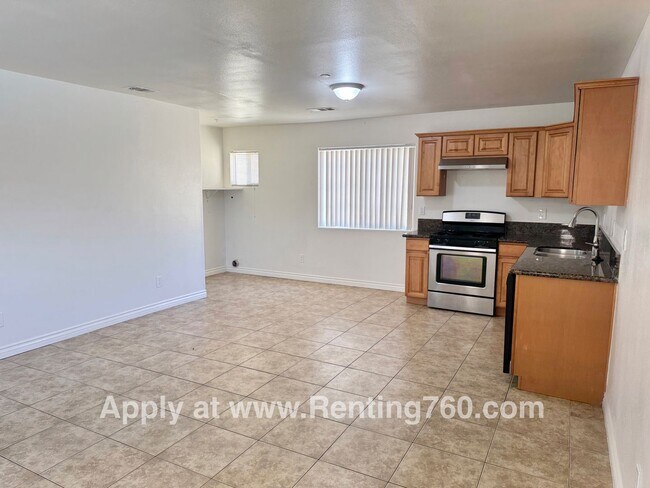 Foto del edificio - 8650 Abeland Rd