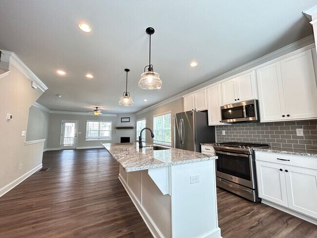 Building Photo - 430 Stovall Pl