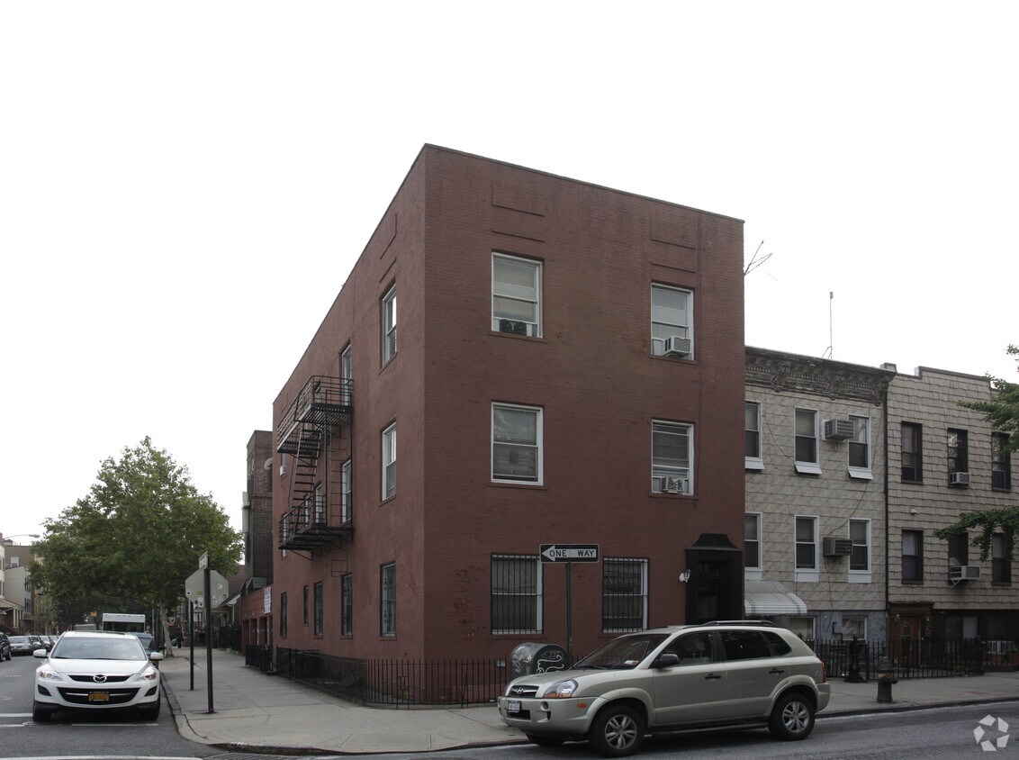 Foto principal - 292 Manhattan Ave