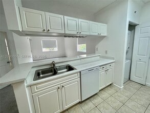 Building Photo - 17125 N Bay Rd