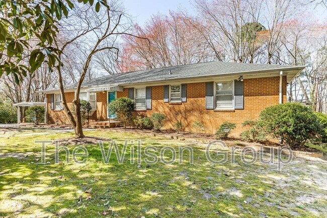 Building Photo - 2113 Nicolet Cir